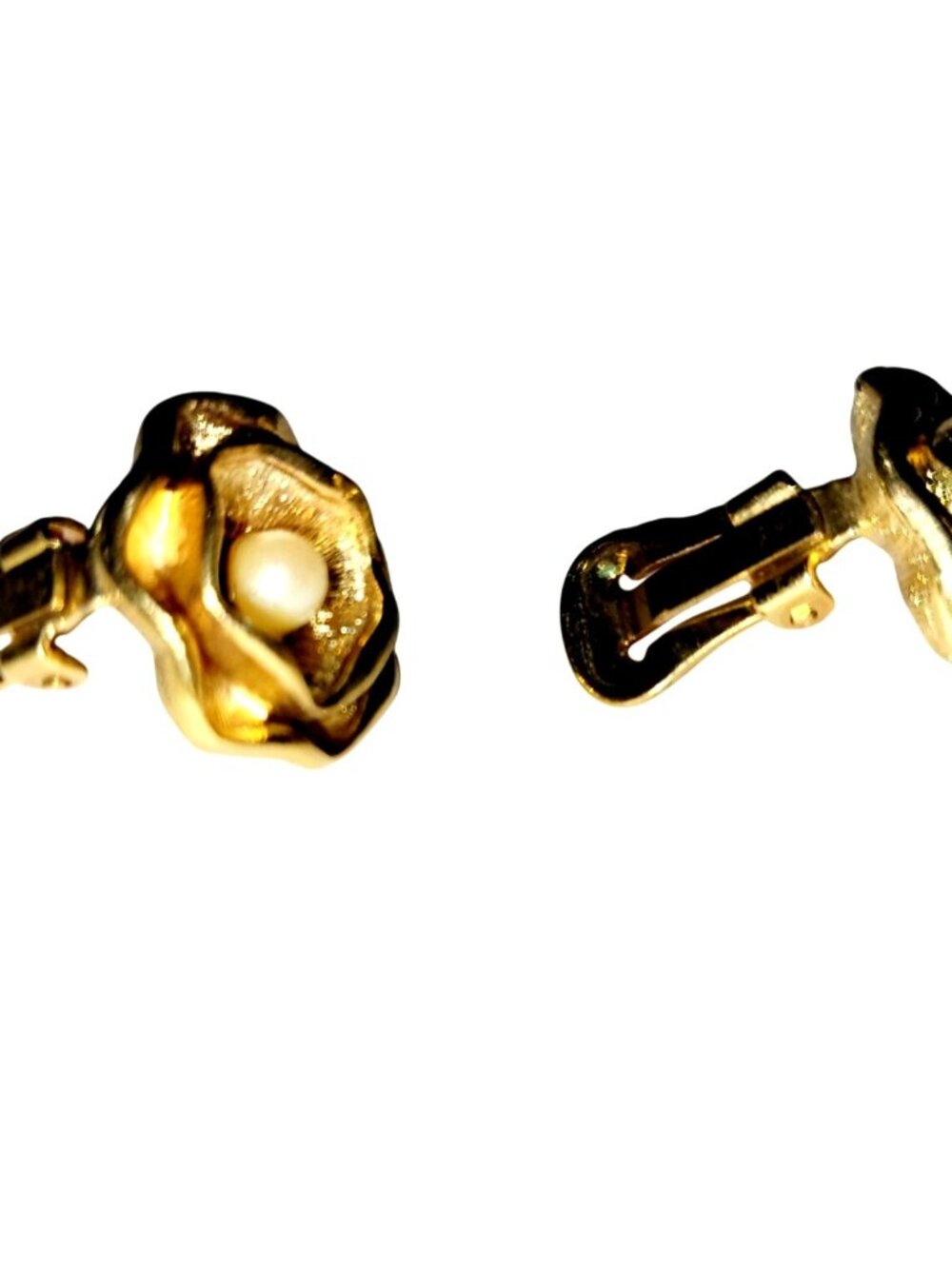 Vintage Gold-Tone Flower Clip-On Earrings With Faux Pearl Center 1960s - Picture 2 of 4